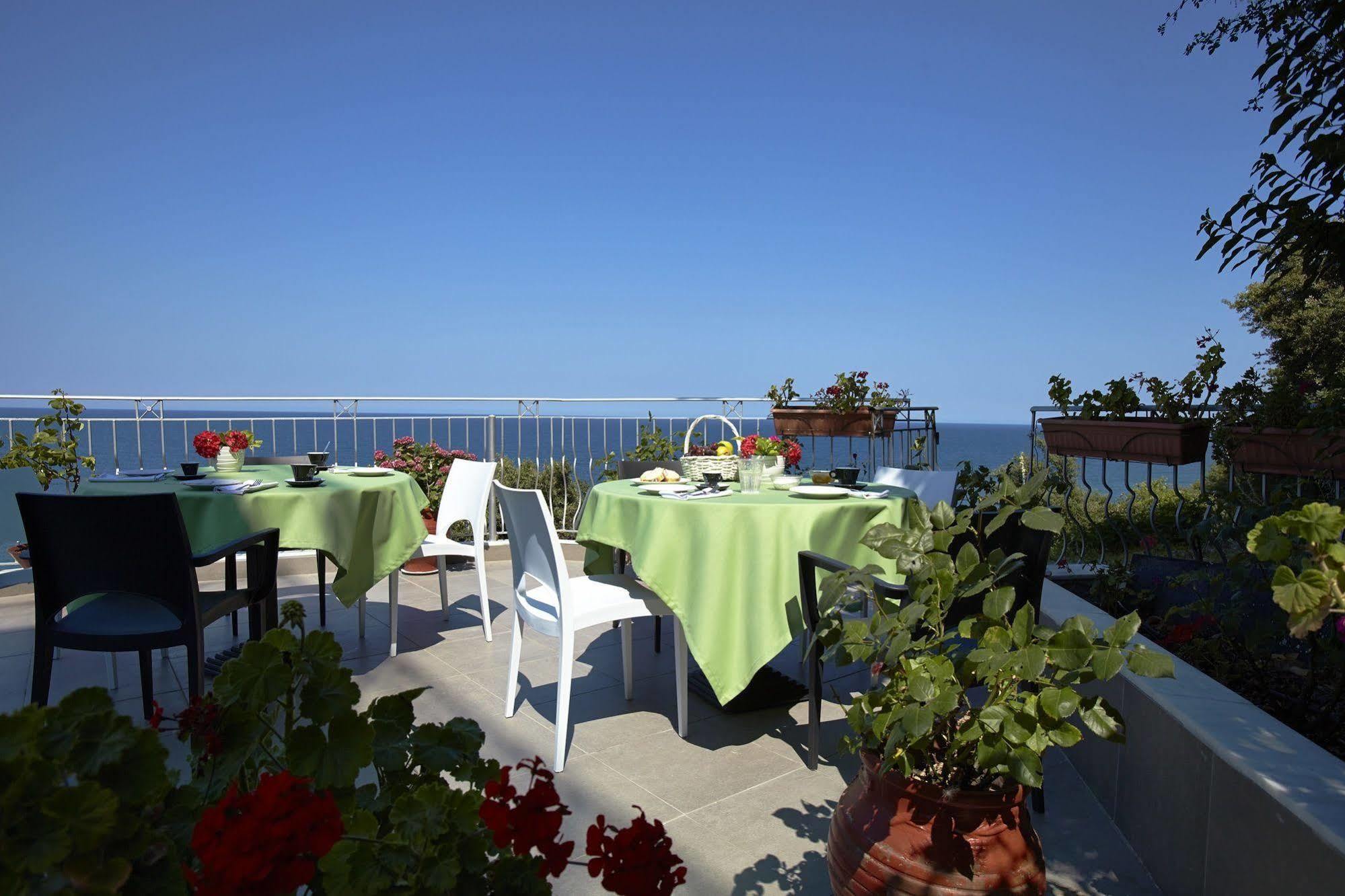 Hotel Alkyonis Platamonas Extérieur photo
